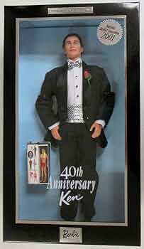 40周年記念BarbieとKenのセット セット購入が随分お得です！！！ Ken & Barbie Fashionista Dolls 65th Anniversary 2pk